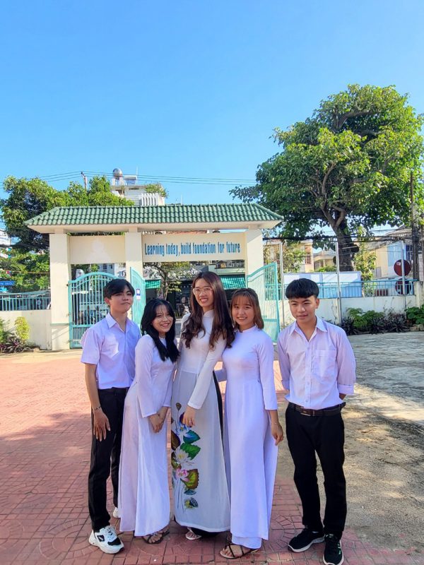 Trường dân lập nội trú Nguyễn Bỉnh Khiêm